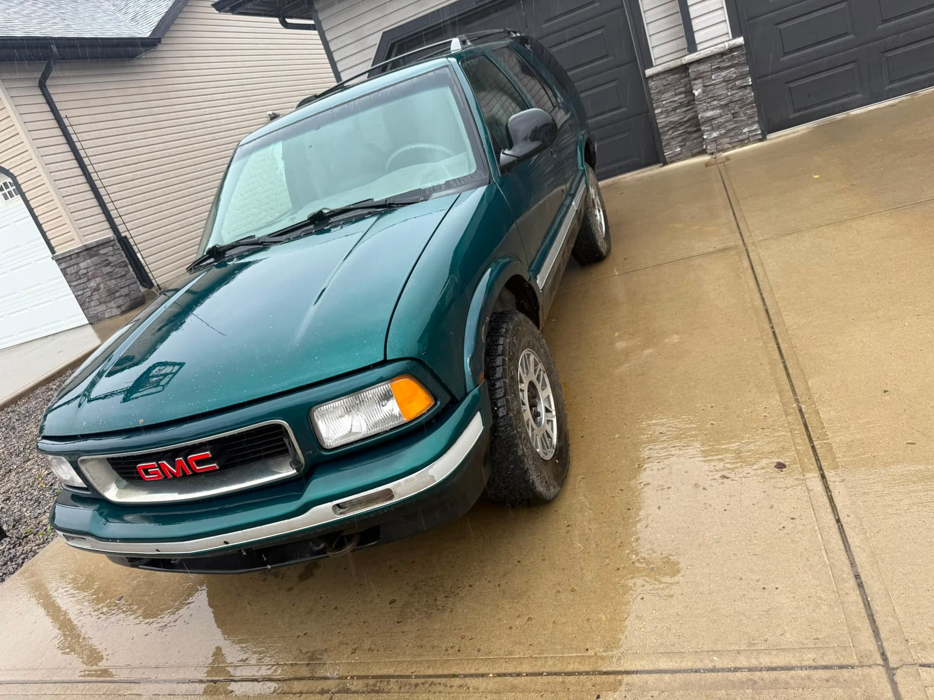 Vehicle pickup service in Calgary